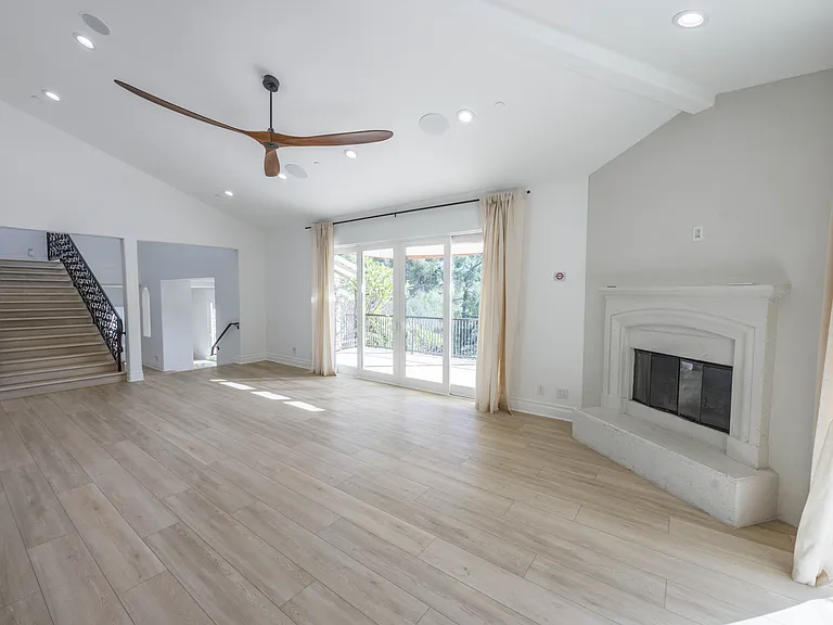 6029 Fairview Pl — Photo 29