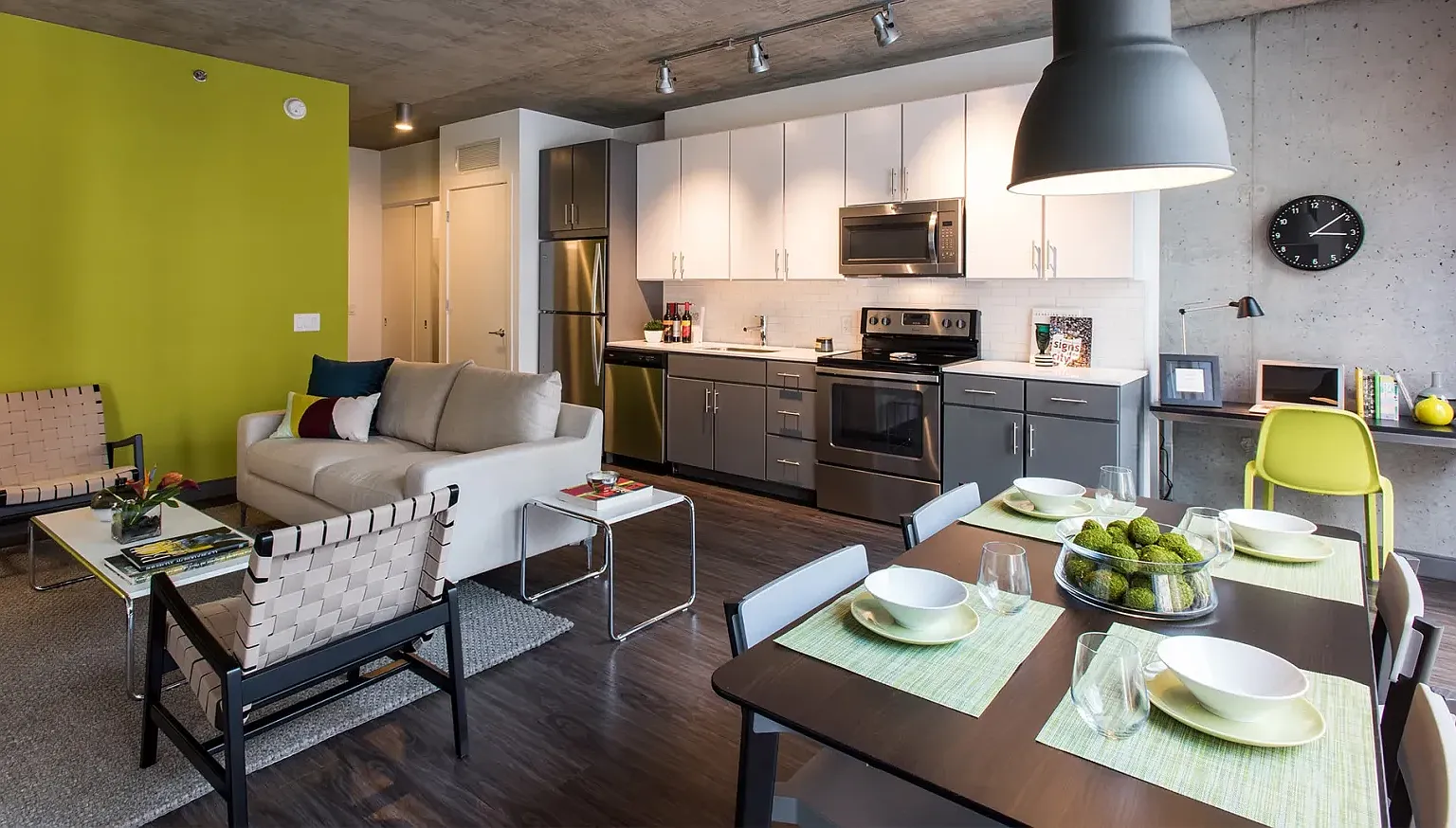 1 bed, $2,434 — Photo 1