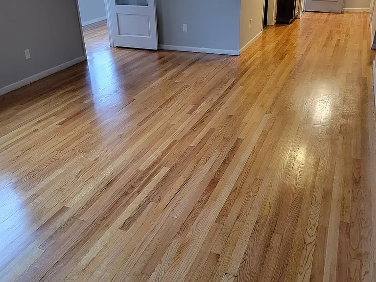 221 East Ave — Photo 4