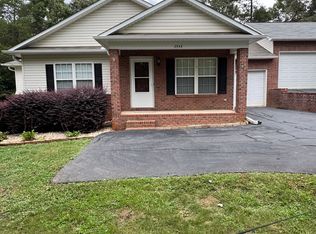 2543 26th Ave NE, Hickory, NC 28601