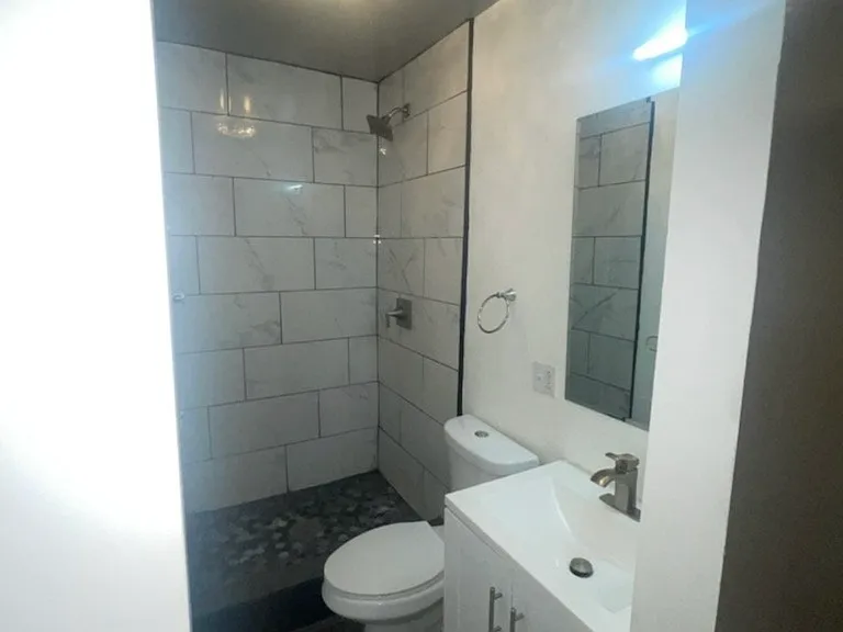1114 Washington Blvd — Photo 15