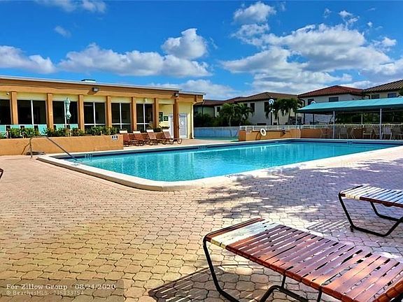 3rd image of 4990 E Sabal Palm Blvd APT 220