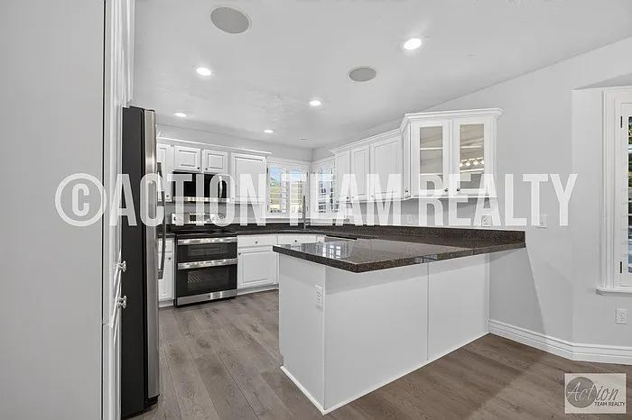 4511 W Windsor Cir — Photo 10
