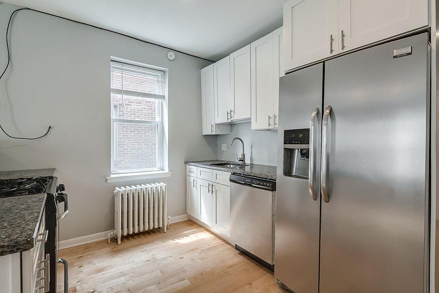 1st image of 975 N Lawrence St APT C