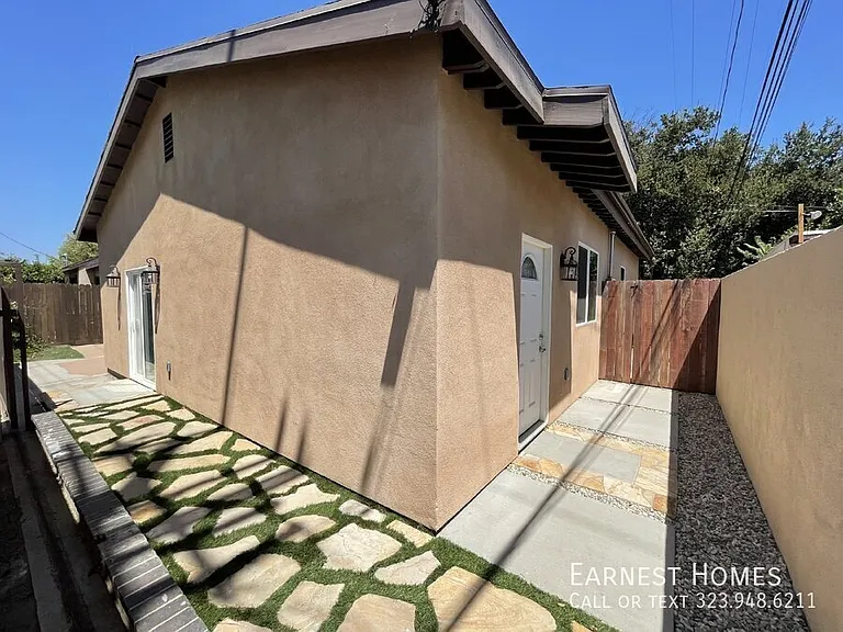 7252 Glade Ave — Photo 18