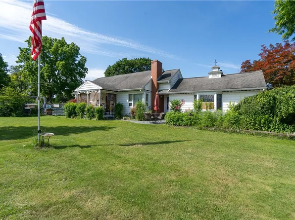 20 Livingston Blvd, Dansville, NY 14437