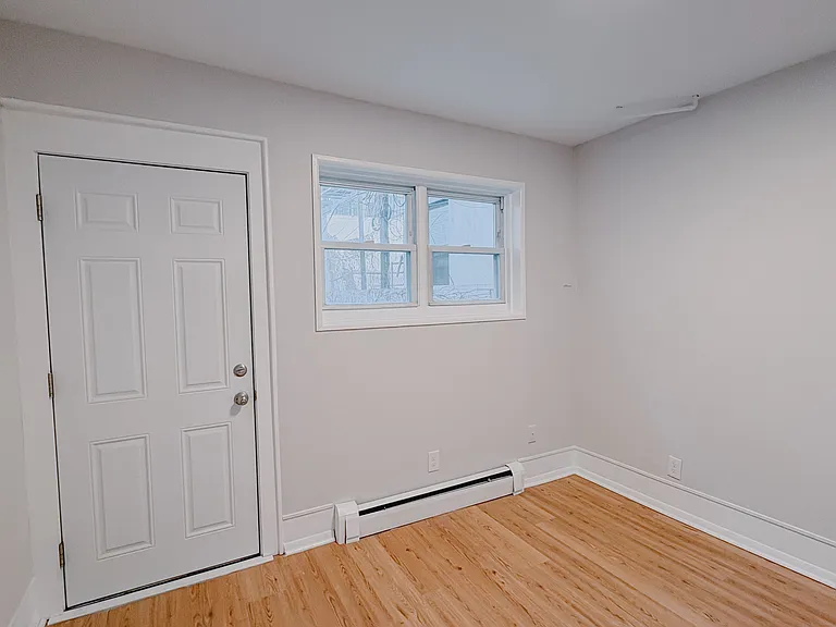 324 N 18th St #1 — Photo 10