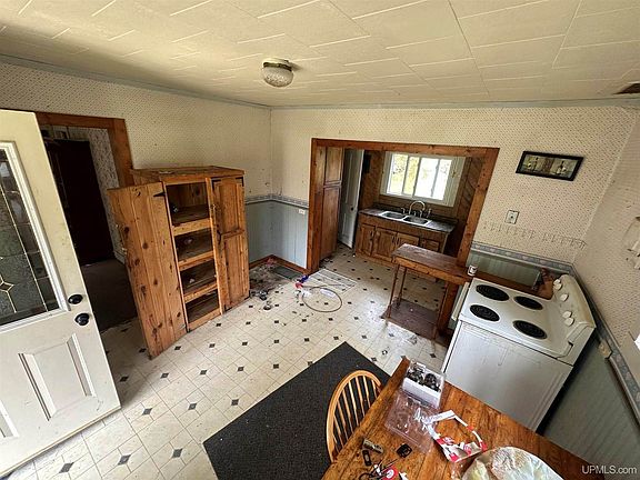 4th image of 10405 Ackley St