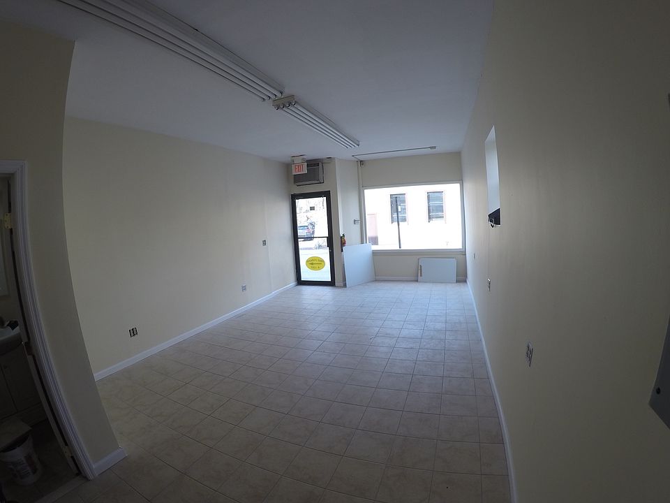 1st image of 7 Wayne Avenue # Fl 1ST
