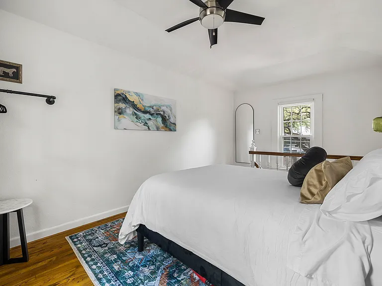 1015 Avondale Rd — Photo 54