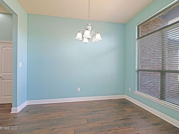 5th image of 13821 Windwood Ct