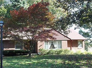 1133 Fair Oaks Pl, New Kensington, PA