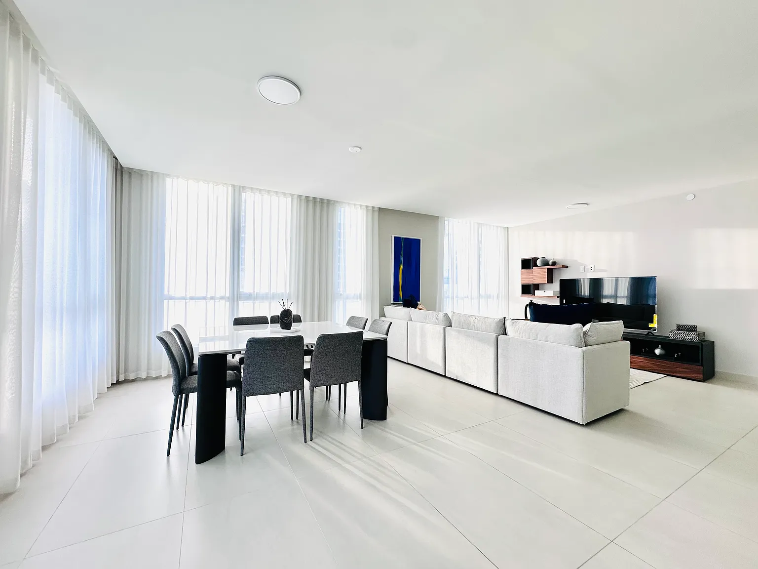 2 bed, 2.5 bath, 1400 sqft, $10,000 — Photo 4