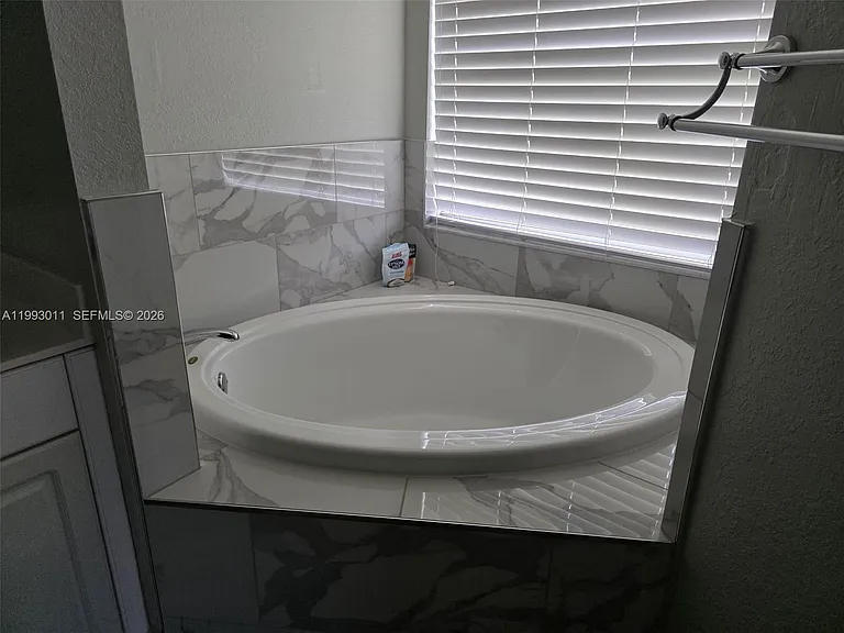 1816 Tomaso Ave — Photo 33