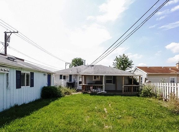 4th image of 7212 W 114th Pl