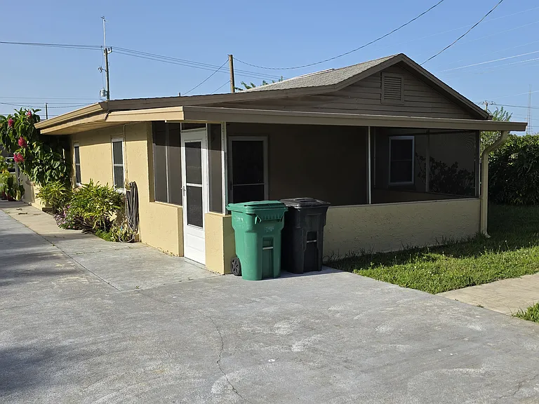 4321 Kirby Loop Rd #1 — Photo 3