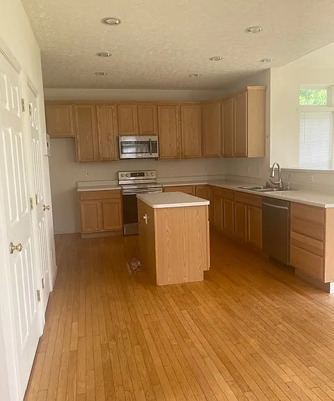 1535 Corbin Dr — Photo 10
