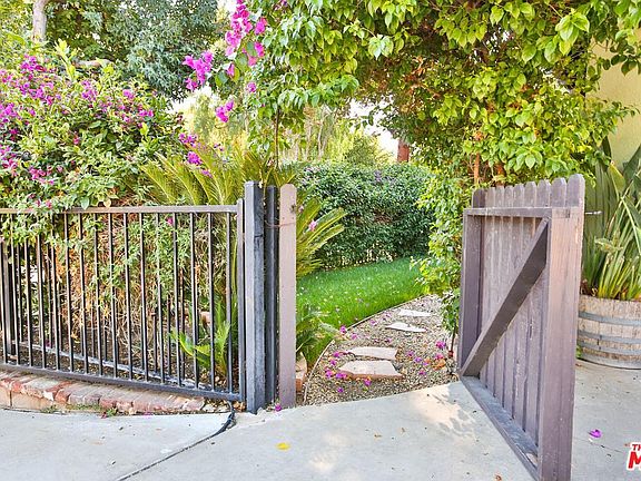 3rd image of 4609 Santa Lucia Dr