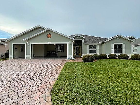 3rd image of 348 Bentwood Dr