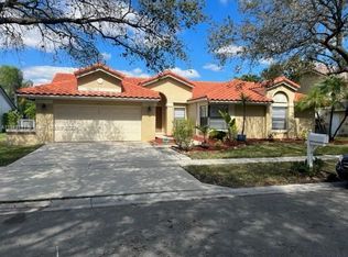 10601 NW 18th Ct, Plantation, FL 33322