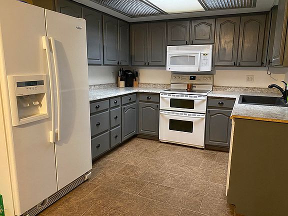 3rd image of 12608 N 112th Ave