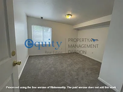 272 E Fort Union Blvd — Photo 16