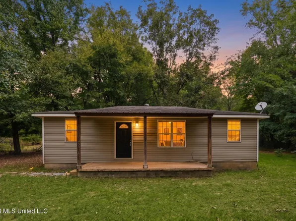 14881 Bell Rd, Byhalia, MS 38611