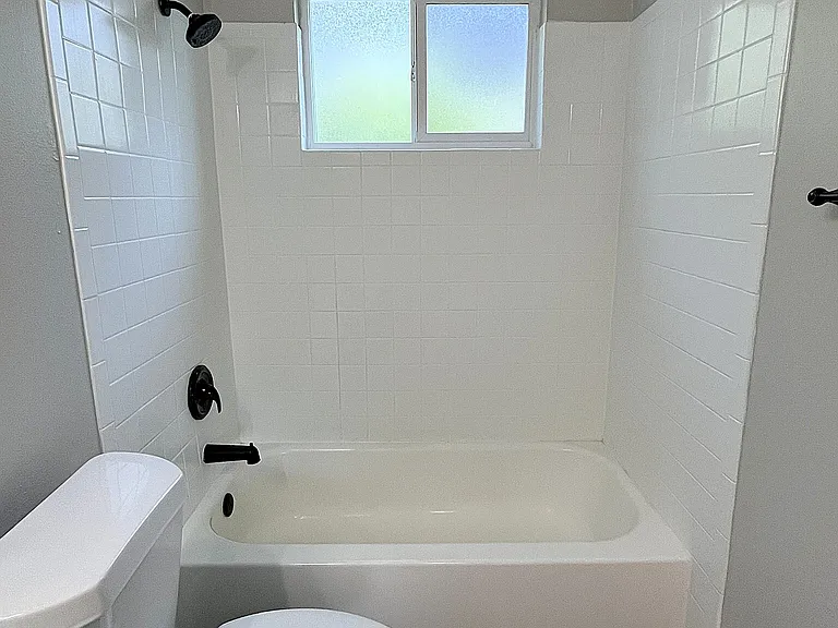 Oak North Apartments — Photo 15