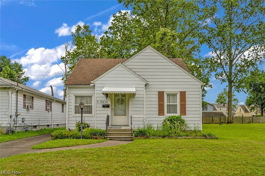 1035 Highland Park Blvd, Lorain, OH 44052 | Zillow