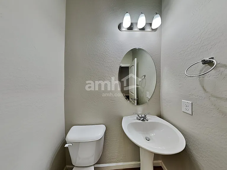 20759 W Maiden Ln — Photo 9