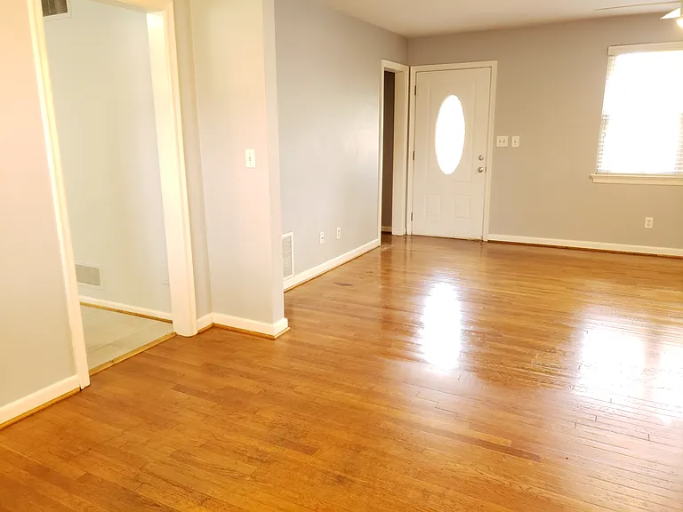 8705 Granby St — Photo 5