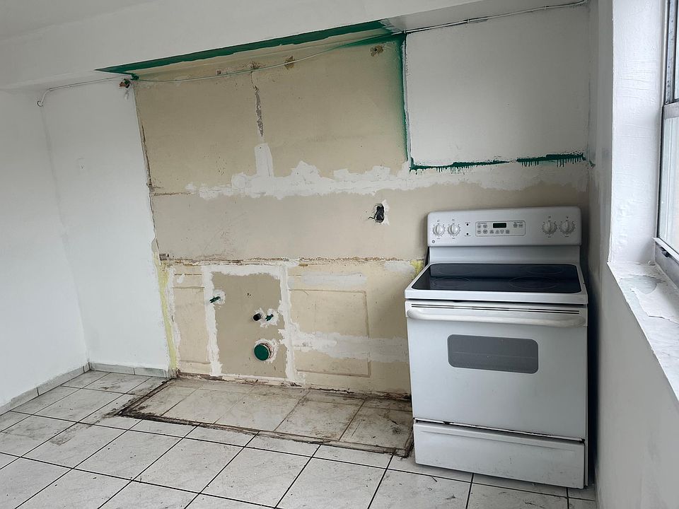 1st image of 1838 NW 22nd Ct APT 1