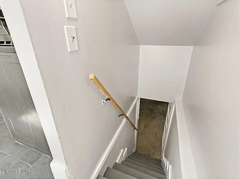 736 Iowa Ave — Photo 10