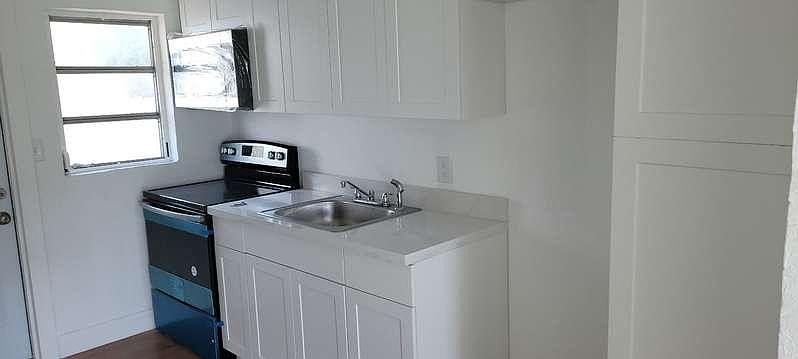 1st image of 332-334 NW 53rd St