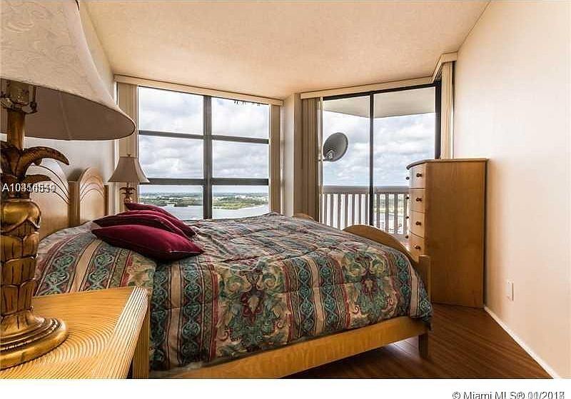 1st image of 1000 E Island Blvd Ph 2