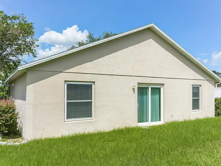 1323 Hillview Dr — Photo 16