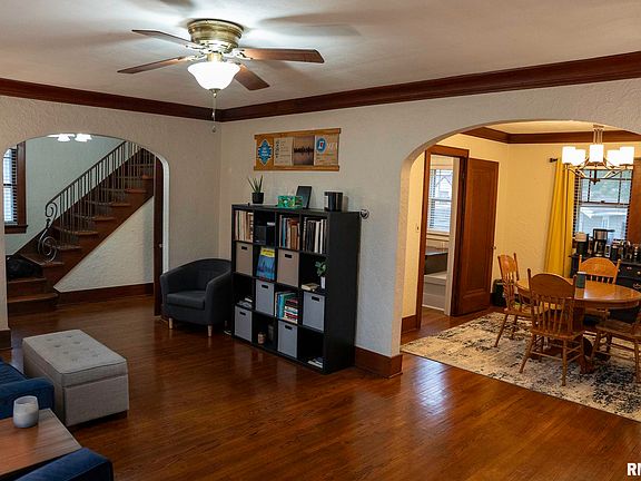 4th image of 508 W Maywood Ave