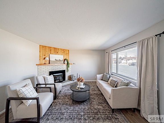 4th image of 5046 Galena St