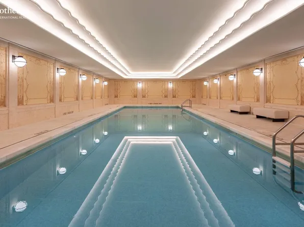 2 Park Place image 13 of 20