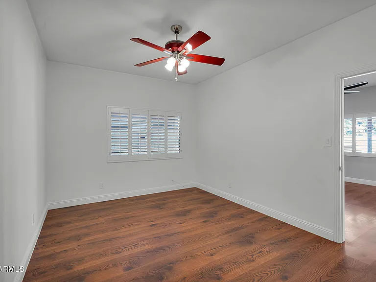 2542 W Nopal Ave — Photo 31