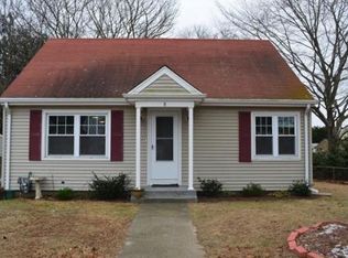 8 Ronald Ave, Somerset, MA 02726