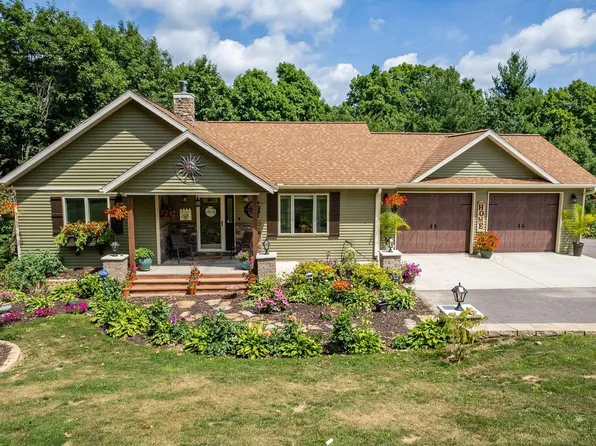 S1154 Dutch Hollow Mound Ct, La Valle, WI 53941