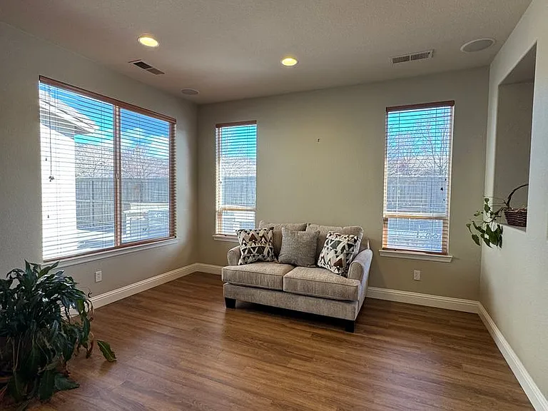 585 Seattle Slew Ct — Photo 6