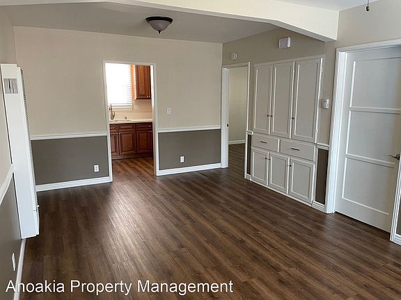 3rd image of 1624 E Washington Blvd #7496375