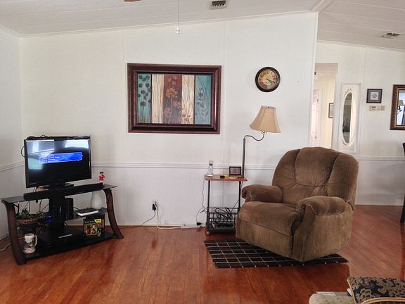 4th image of 606 Hickory Hl