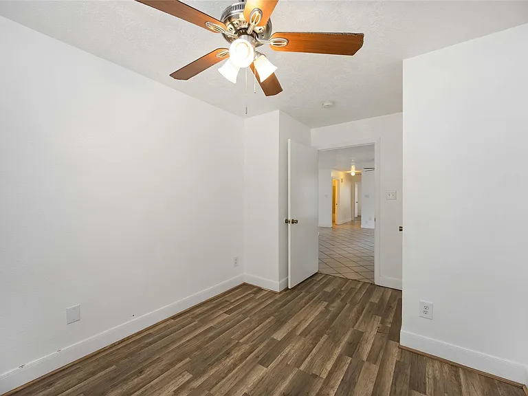 5315 Cherie Crest Ct — Photo 9