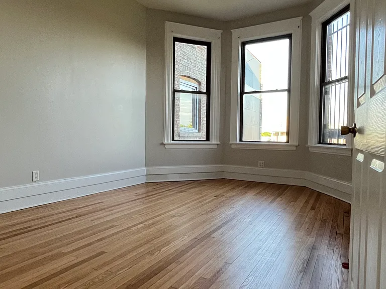 1124 S Richmond St #3 — Photo 10