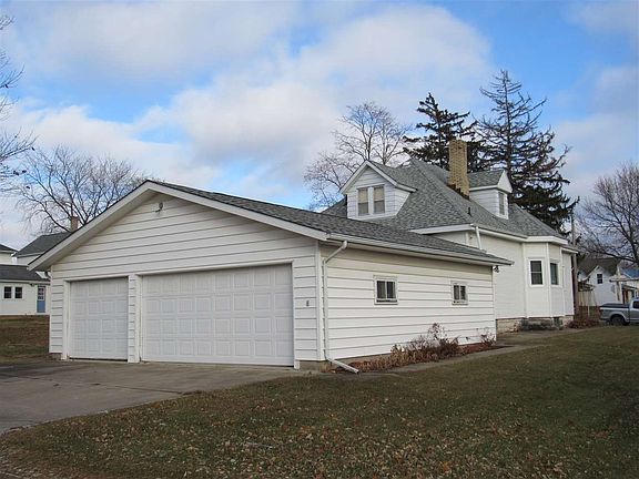 5th image of 217 3rd Ave N