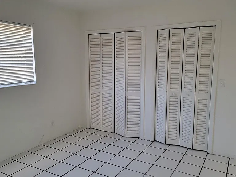 1927 Lincoln St #7 — Photo 8