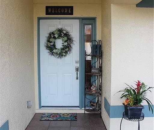 4th image of 4539 SW 14th Pl